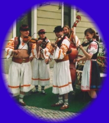 H Balovci * Die Volkkapelle BALAZOVCI * The folklore music group BALAZOVCI